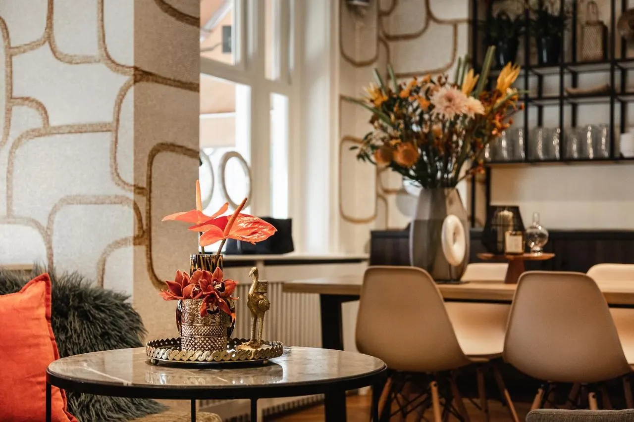 The Delphi - Amsterdam Townhouse Otel 4*,